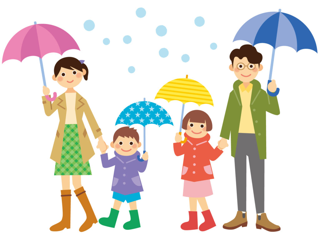 雨の日の家族連れ